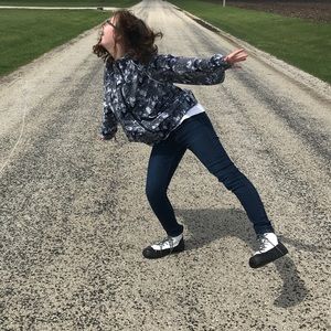 Meet your Posher, Madeline